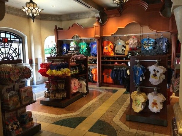 Disney's Hollywood Studios gift shops and shopping merchandise