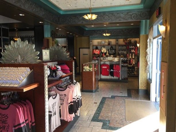 Disney's Hollywood Studios Sunset Boulevard Gift Shops and Shopping