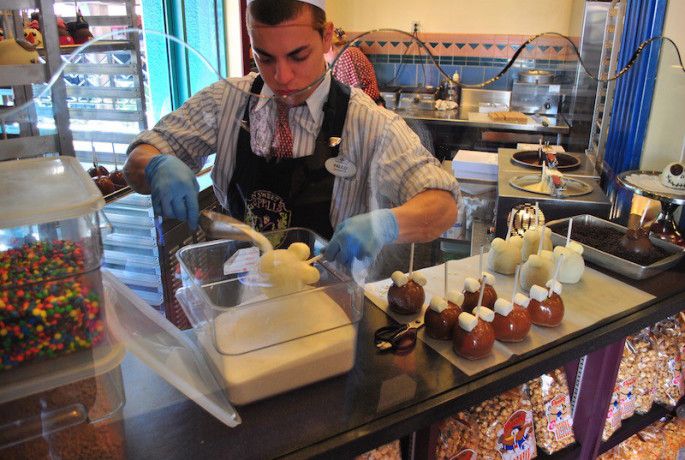 disney's hollywood studios candy shop sweets making candy