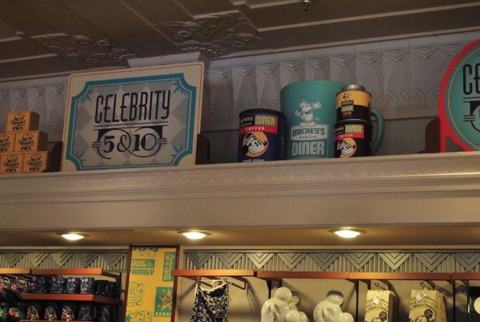 disney's hollywood studios art deco buildings gift shops Mickey's Diner