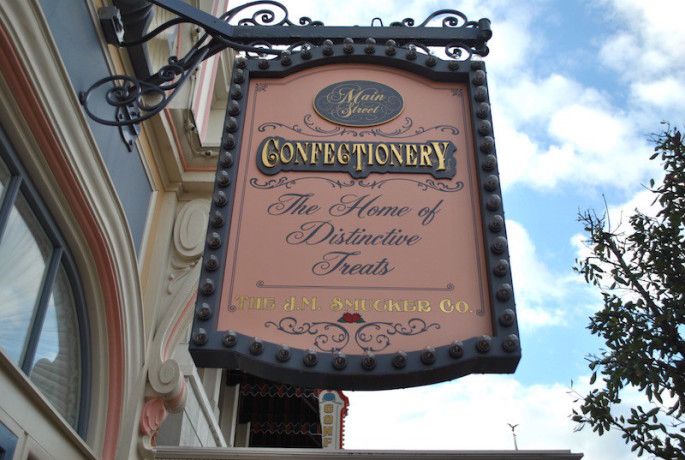 Walt Disney World Magic Kingdom Candy Cotton Candy shop