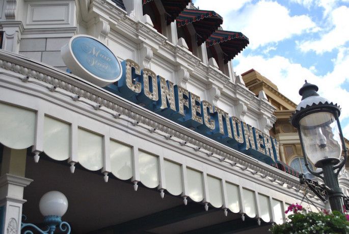 Walt Disney World Magic Kingdom Candy Cotton Candy shop