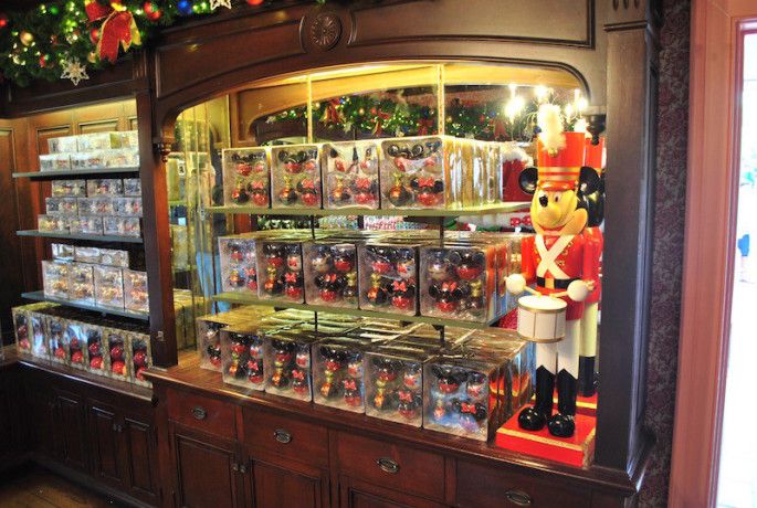 walt disney world magic kingdom shopping gift shops christmas merchandise liberty square