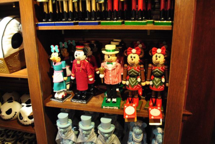 walt disney world magic kingdom shopping gift shops christmas merchandise liberty square