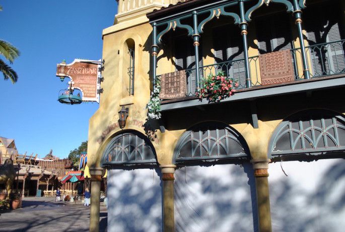 walt disney world magic kingdom gift shop shopping adventureland disney merchandise