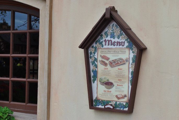 walt disney world magic kingdom dining quick service menu locations fantasyland