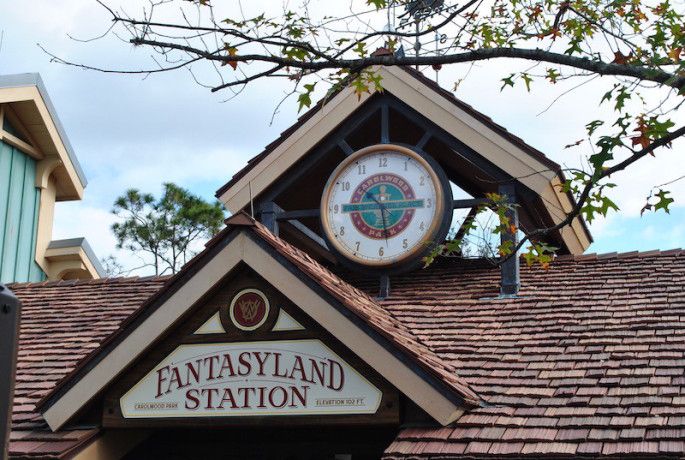 Walt Disney World Magic Kingdom Trains Stations Steam trains
