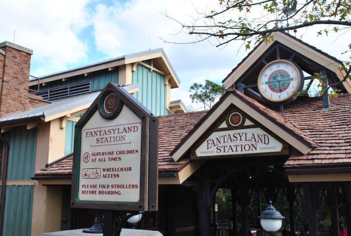 Walt Disney World Magic Kingdom Trains Stations Steam trains