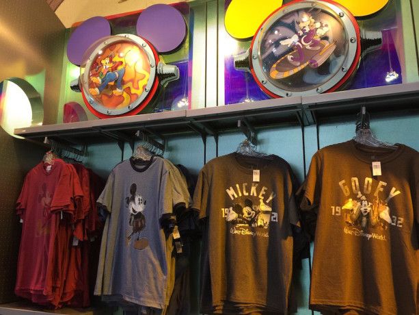 walt disney world magic kingdom shopping and gift shops disney merchandise