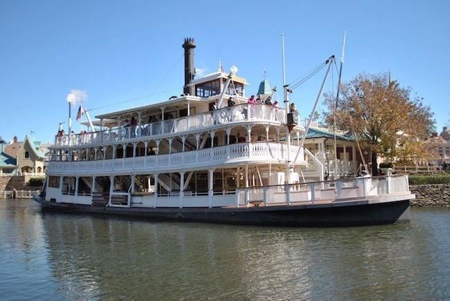 walt disney world magic kingdom liberty belle rivers of america boat