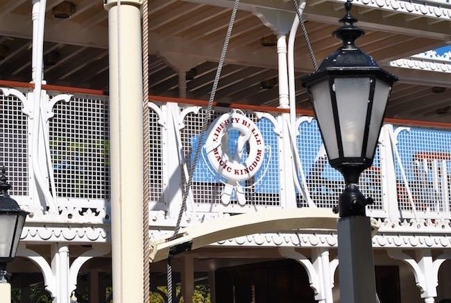 walt disney world magic kingdom liberty belle rivers of america boat