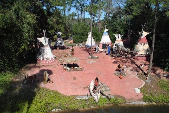 walt disney world magic kingdom liberty belle rivers of america boat