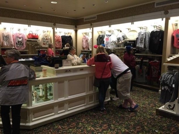 walt disney world where are the best gift shops in the magic kingdom disney shopping for merchandise