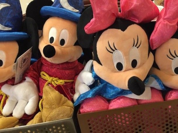 walt disney world where are the best gift shops in the magic kingdom disney shopping for merchandise