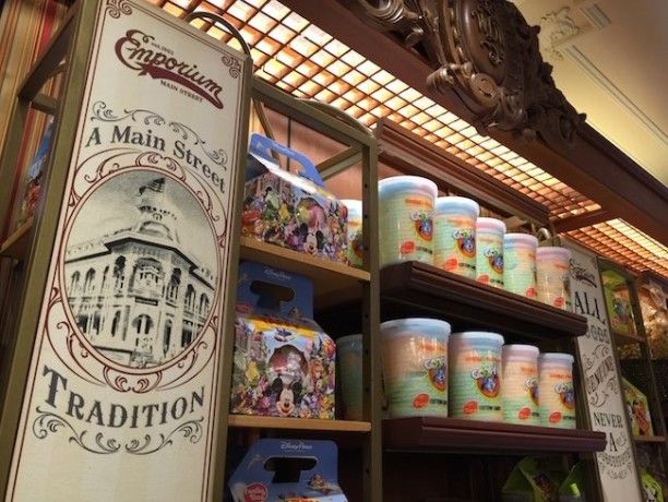 walt disney world where are the best gift shops in the magic kingdom disney shopping for merchandise