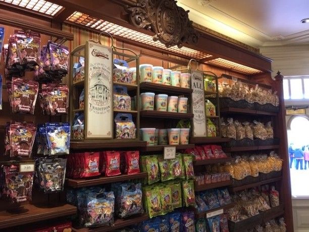 walt disney world where are the best gift shops in the magic kingdom disney shopping for merchandise