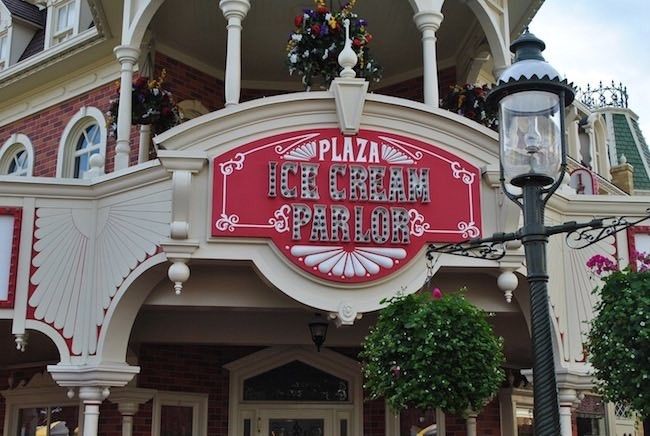 walt disney world magic kingdom treats and snack locations best quick service menus