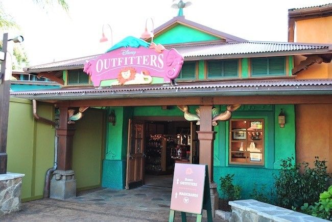 walt disney world disney's animal kingdom best gift shops and shopping at disney world