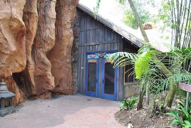 walt disney world disney's animal kingdom best rides shows attractions restaurants menus and reviews in disney world