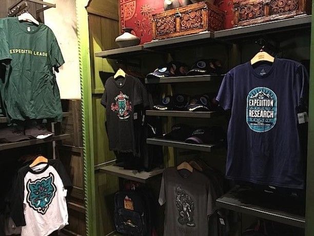 walt disney world disney's animal kingdom best shopping and gift shops merchandise in disney world