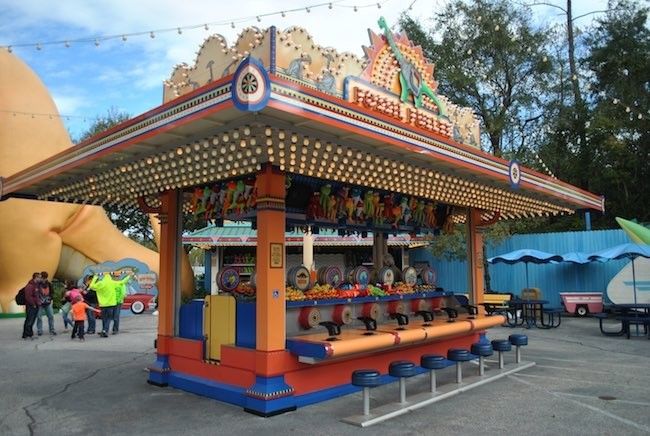 walt disney world disney's animal kingdom carnival games prizes and prices