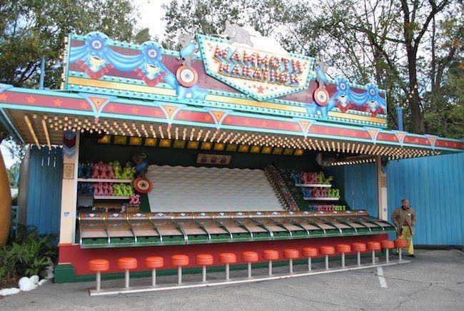 walt disney world disney's animal kingdom carnival games prizes and prices