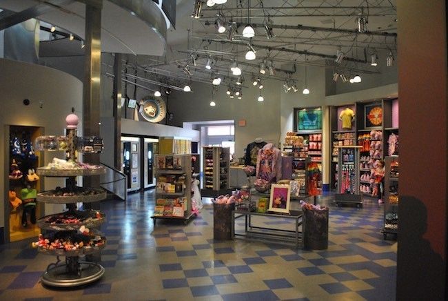 epcot walt disney world best gift shops and shopping in disney world