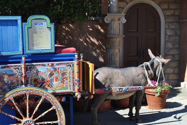 what is the name of the italian restaurant in epcot