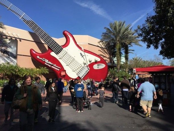 how big is the rock n roller coaster guitar