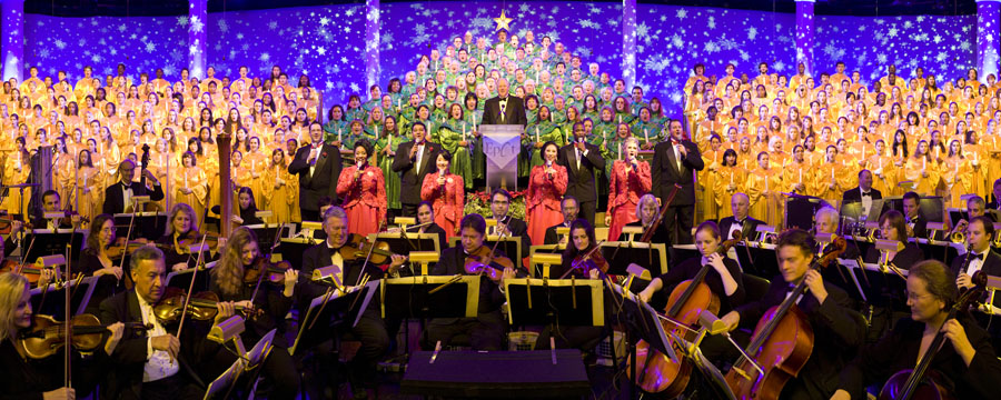 2019 epcot candlelight processional narrator list