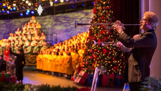 candlelight processional narrators