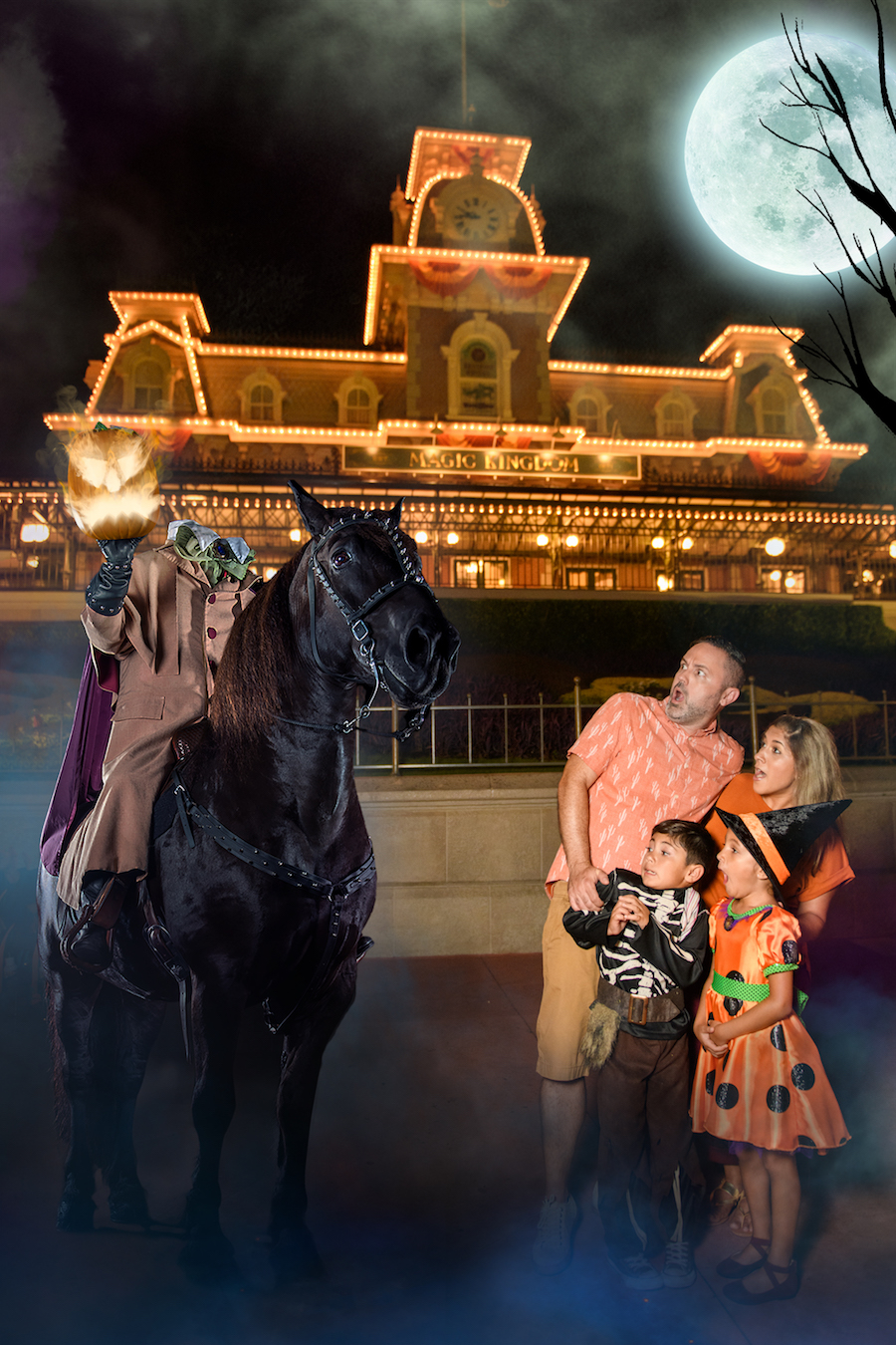 headless horseman mickey's not so scary halloween party photopass magic shots