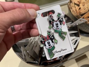 photos of all 2018 holiday disney pins