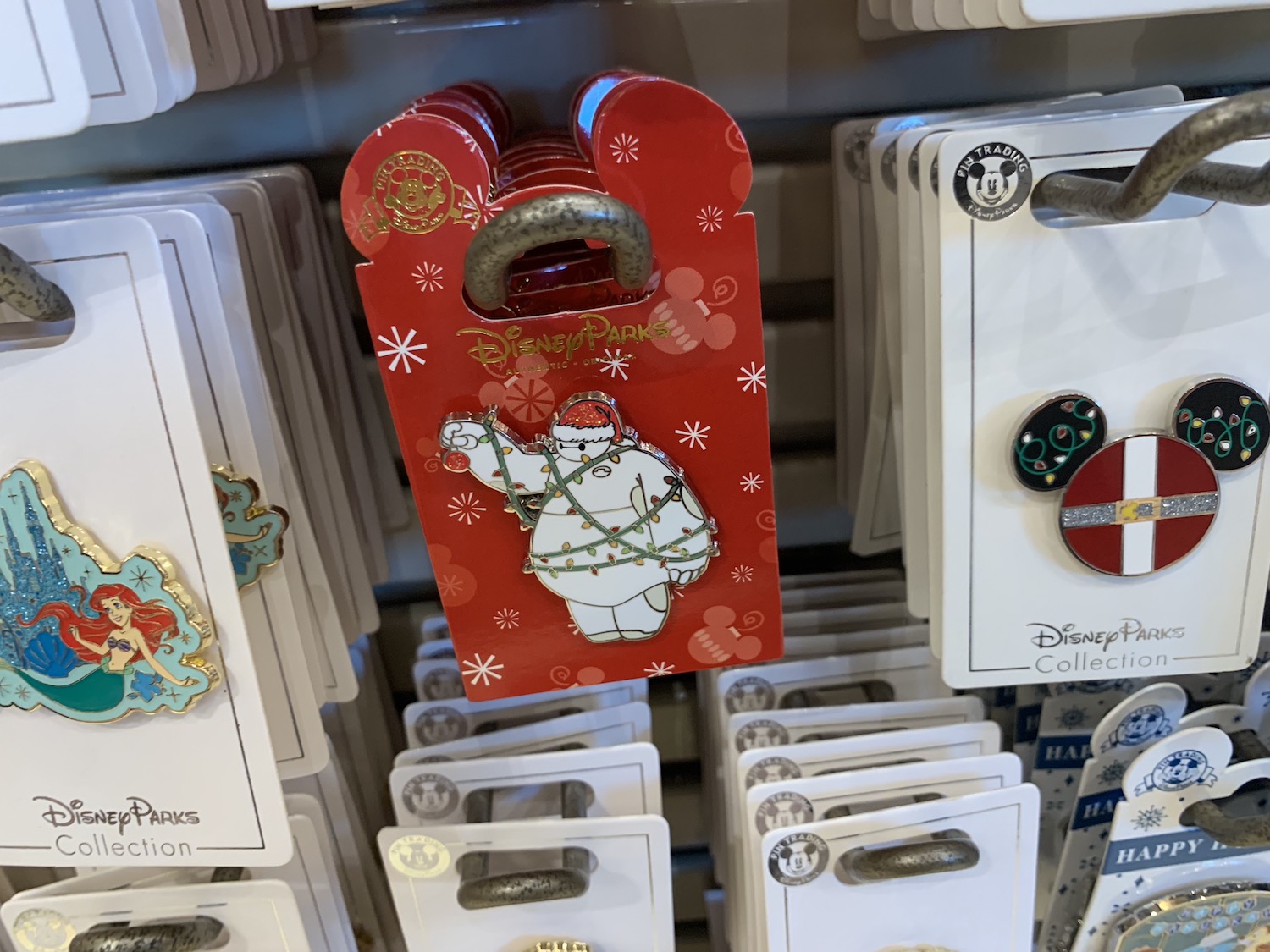 2018 complete checklist of disney holiday pins