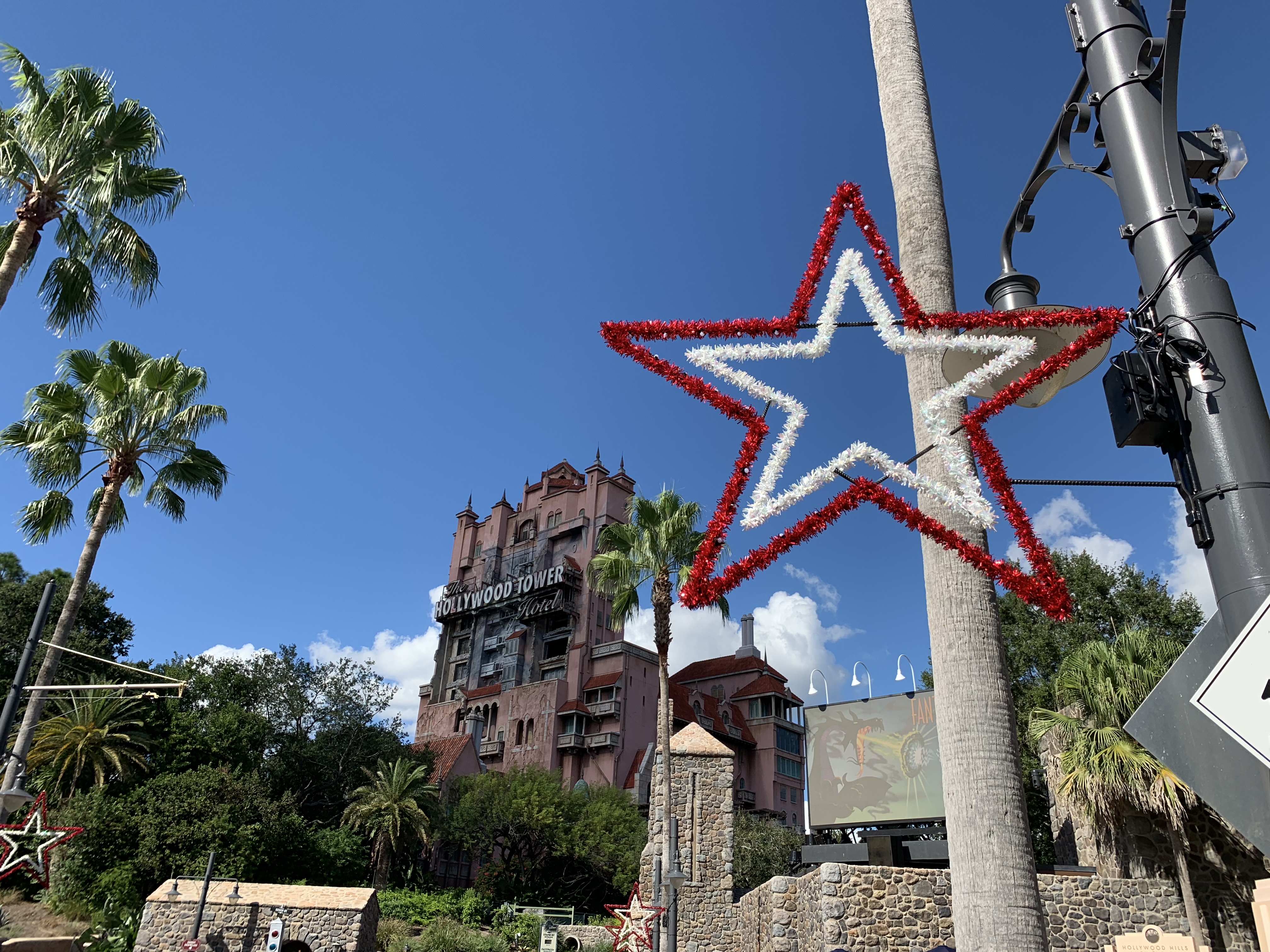 disney's hollywood studios christmas decorations sunset boulevard